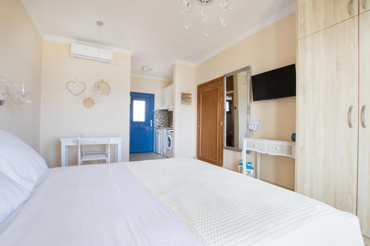 Beachfront Apartments Kárpathosz Kültér fotó