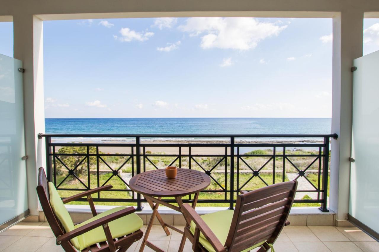 Beachfront Apartments Kárpathosz Kültér fotó
